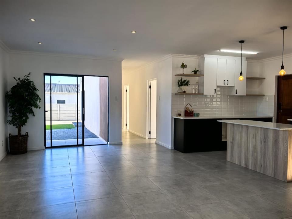 Newly Built 3 Bedroom Family Home in Croydon — photo 3 of 20
