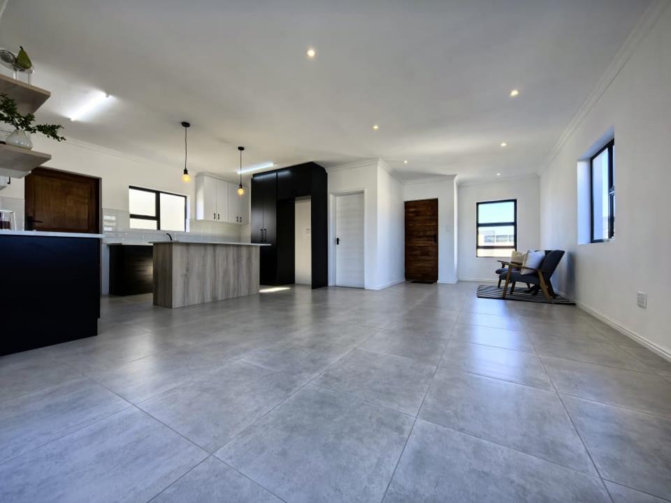 Newly Built 3 Bedroom Family Home in Croydon — photo 5 of 20