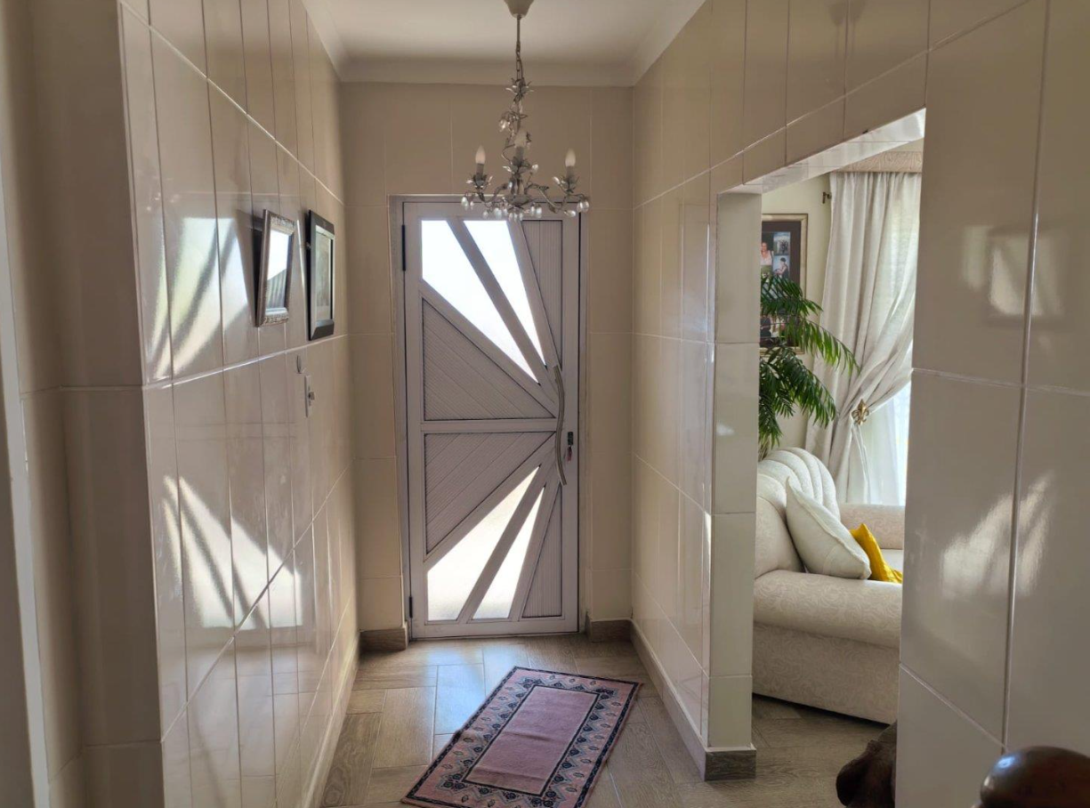 Immaculate Family Home in Mabile Park — photo 5 of 46