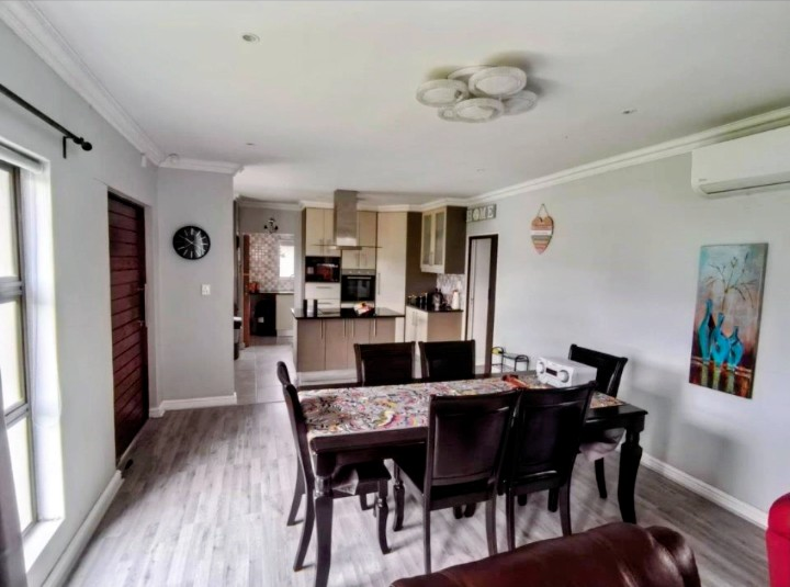 Luxury Living in Fairview Golf Estate — photo 7 of 37