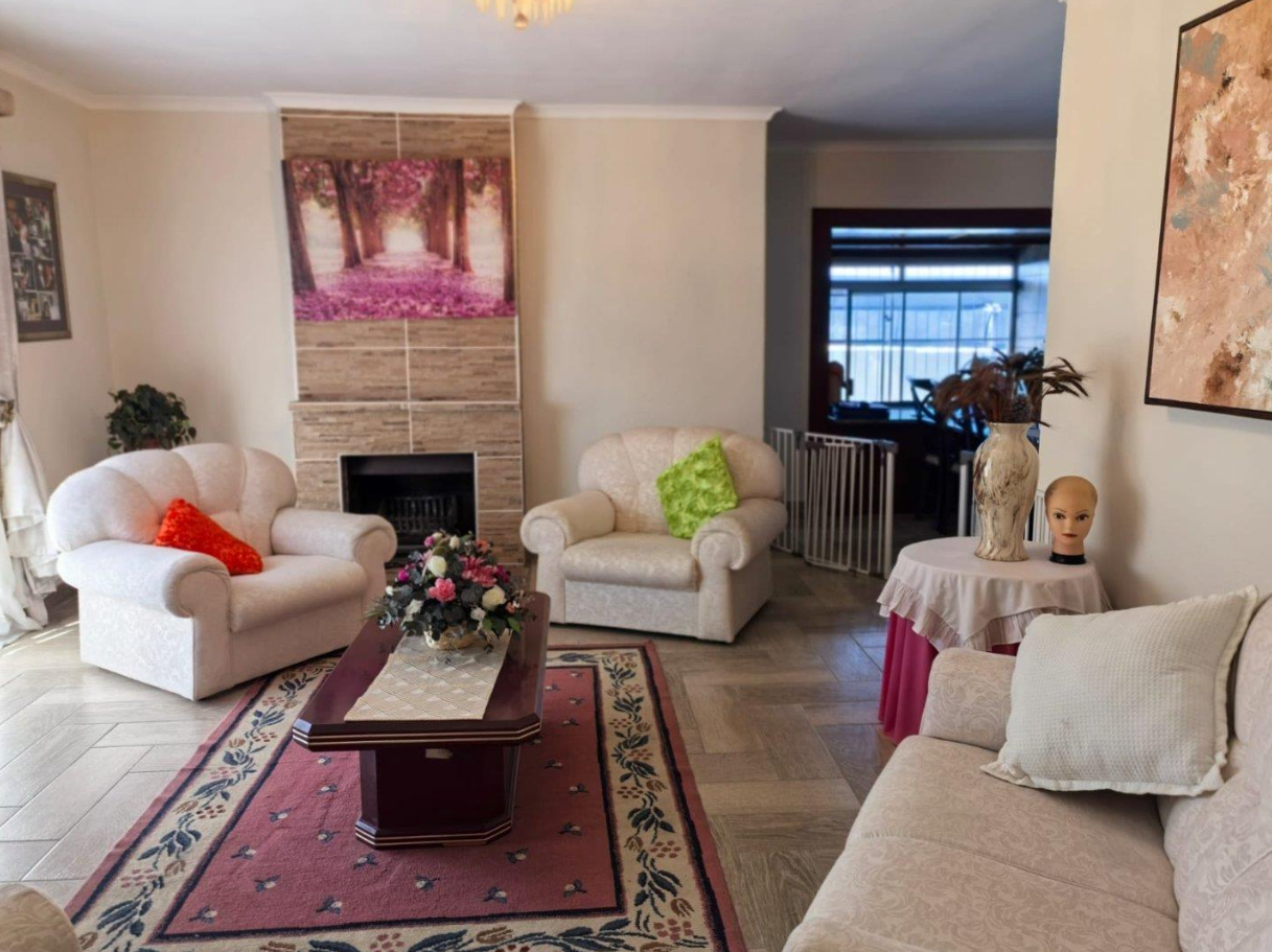 Immaculate Family Home in Mabile Park — photo 7 of 46