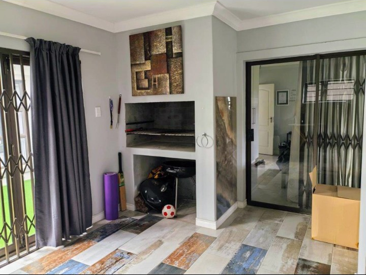 Luxury Living in Fairview Golf Estate — photo 23 of 37